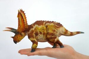 HAOLONGGOOD GRTOYS 1/35 ペンタケラトプス 24cm級 草食系 恐竜 フィギュア リアル模型 こども おもちゃ 模型 誕生日プレゼント オレンジ