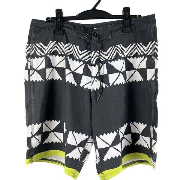 【20%OFF】VISSLA (ヴィスラ) Whole Pattern Short Pants (black)