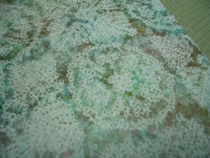 古布正絹絞りはぎれグリーン系　半幅×138㎝　アンティーク昔着物リメイク古裂しぼりお細工に