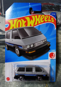 HotWheels 1986 TOYOTA VAN　ホットウィール 1986 トヨタ　バン　ヴァン　説明文・写真ご参照　///(033)