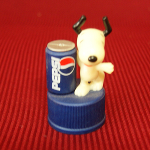 Pepsi Snoopy Bottle Cap "10 / Happy Pepsi-Happy Pepsi-" Snoopy Peanuts Pepus Cola Cola