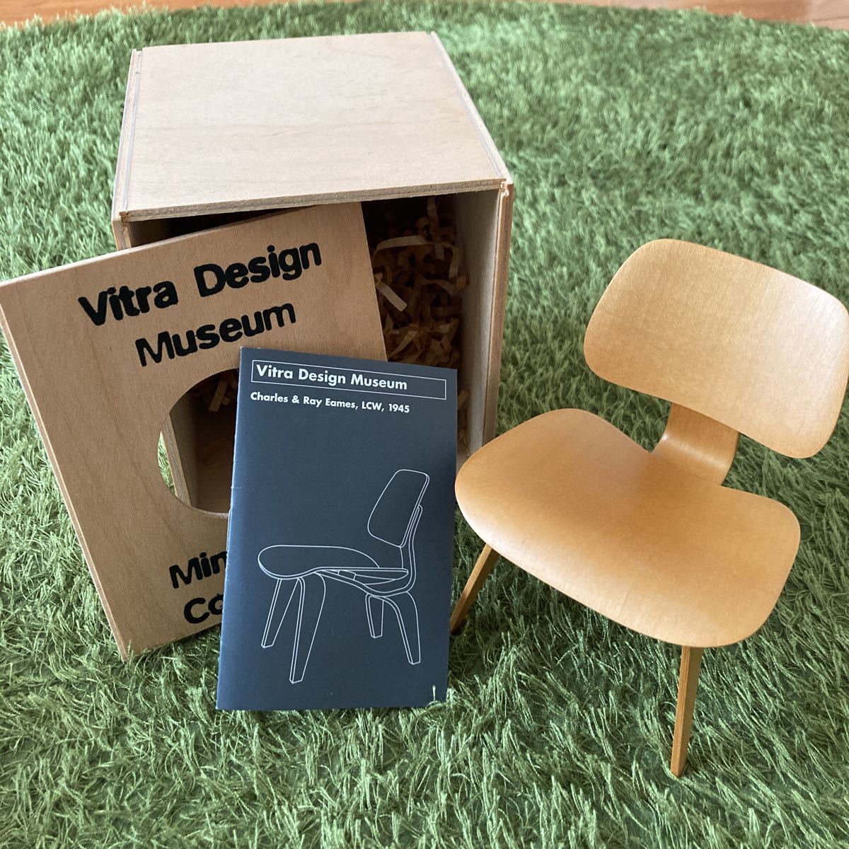 Yahoo!オークション -「vitra ミニチュア」の落札相場・落札価格