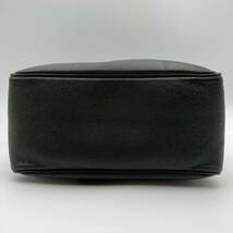 1円 ■定価15万！美品■ LOUIS VUITTON ルイヴィトン ヤランガ アルドワーズ ショルダーバッグ ボディバッグ レザー ブラック M30822_画像6