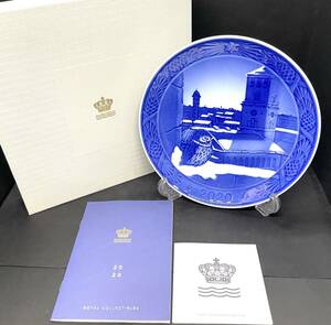 【未使用保管品】ROYAL COPENHAGEN ロイヤルコペンハーゲン イヤープレート 2020 冊子 箱付き ディッシュスタンド付き O-128