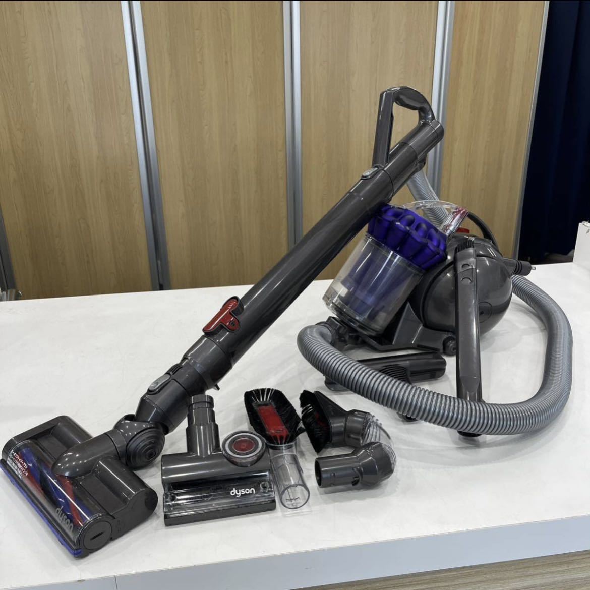 Yahoo!オークション -「ダイソン 掃除機 dc48」の落札相場・落札価格