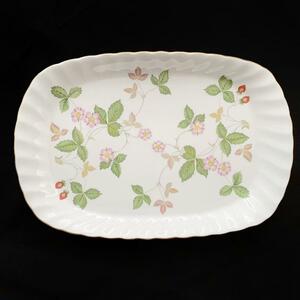 WEDGWOOD　ウェッジウッド　皿　花　WILD STRAWBERRY