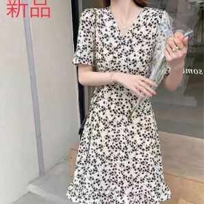 【新品・未使用】ワンピース 花柄ワンピース Aラインワンピース ふんわり可愛い