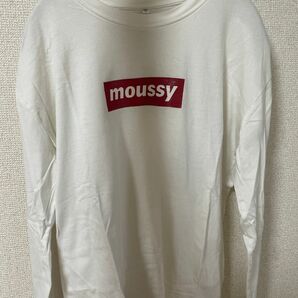 moussy ロゴＴシャツ　白Ｔシャツ