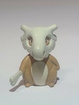 カラカラ　ポケモン　フィギュア　鉛筆（えんぴつ）キャップ　カラー　当時物　グッズ ポケットモンスター 人形 ソフビ 塩ビ　任天堂_画像1