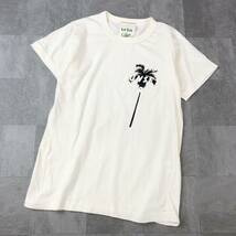 良品　Left Field レフトフィールド　SUNSET STRIP ヤシの木プリントTシャツ 半袖Tシャツ コットンTシャツ　オフホワイト　サイズXS 古着_画像1