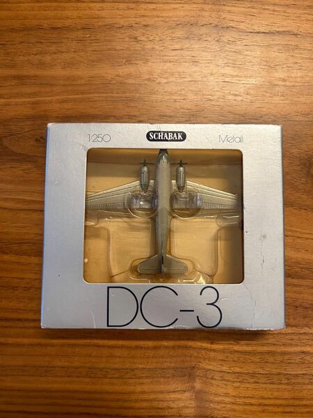 シャバック　SCHABAK 1:250 DC-3 旅客機