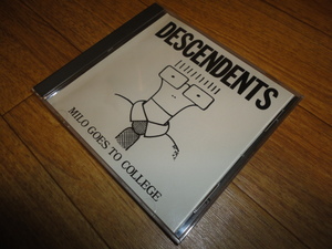 ♪Descendents (ディセンデンツ) Milo Goes To College♪