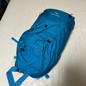 アークテリクス/Cierzo28/Backpack/USED美品／鮮やかなブルー/28L/ バックパック リュック