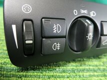 ◎美品 H22年2月 ボルボ ■V70 2.5TLE DBA-BB5254W ライトスイッチ ■30739414 【岐阜発】_画像4