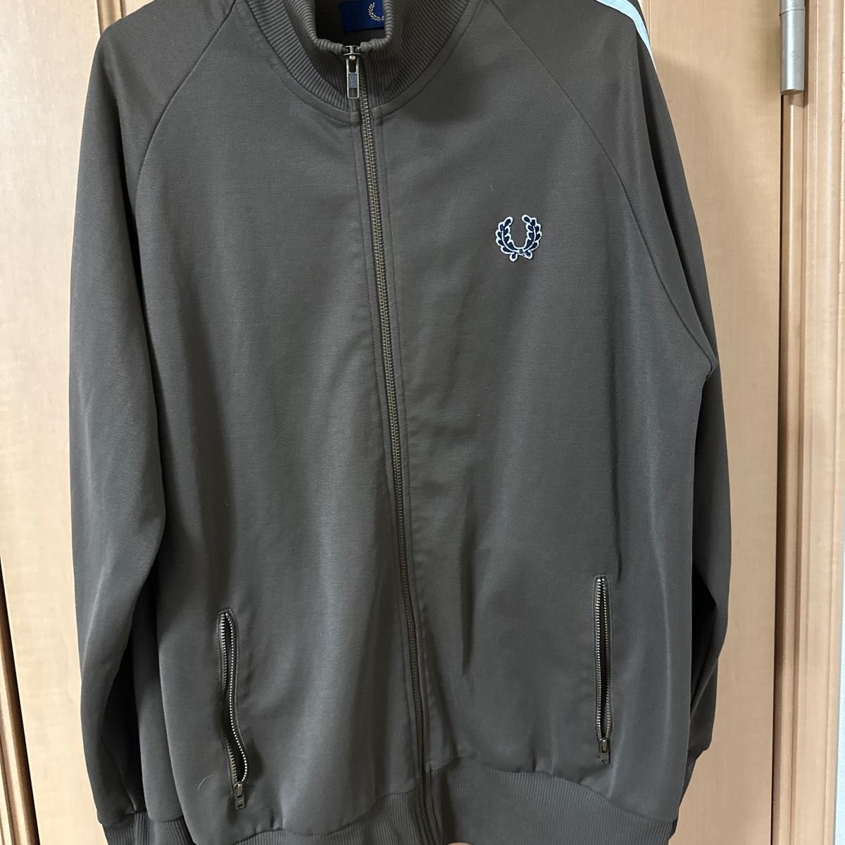 FRED PERRY フレッドペリー ジャージ 上 トラックジャケット S グレー