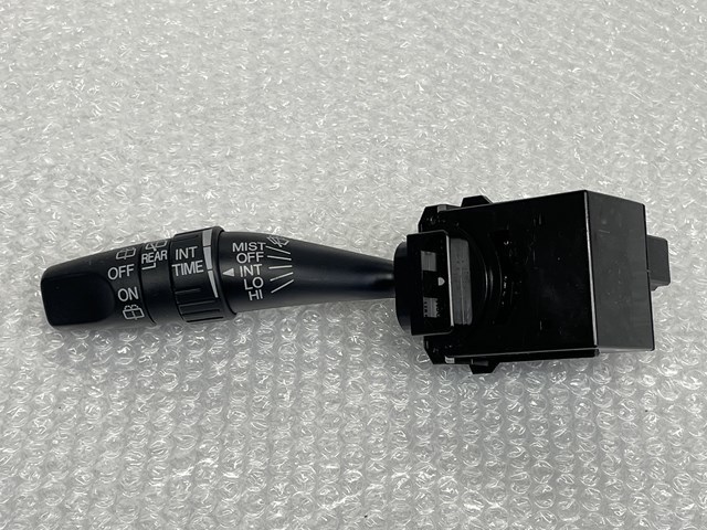 ヤフオク! -「フィット 間欠ワイパースイッチ」(パーツ) の落札相場