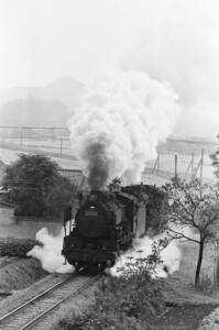 飾って楽しむ鉄道写真（去りゆく蒸気機関車：後藤寺線 ） NO.63840288「29692他」