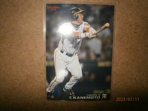 2008 Calbee base Ball Card 018 gold book@..( Hanshin Tigers 6) including in a package possibility.