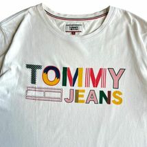 国内正規 TOMMY JEANS トミー ジーンズ 半袖 プリント ロゴ Tシャツ 丸首 コットン トップス カットソー イラスト XL ホワイト 白_画像2