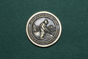 米軍放出品 USMC マウンテンウォーフェアトレーニングセンター チャレンジコイン 中古