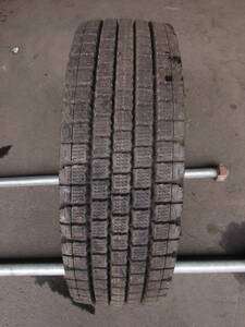 T1750　スペア外し 1本のみ 未走行 イボ付 245/70R19.5 136/134J ブリヂストン BS W910 スタッドレス 冬 245/70-19.5 245/70/19.5