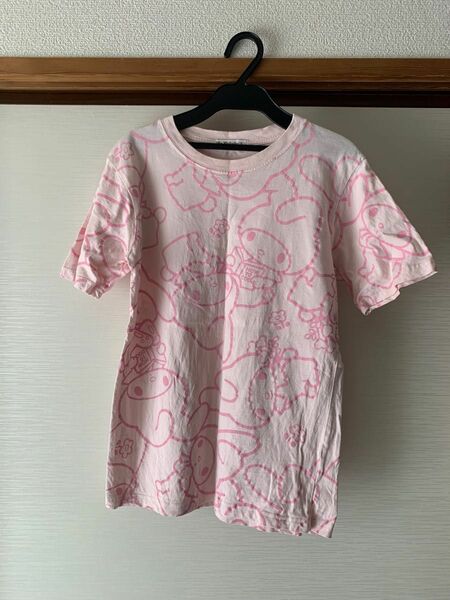 マイメロ　ピンクのTシャツ