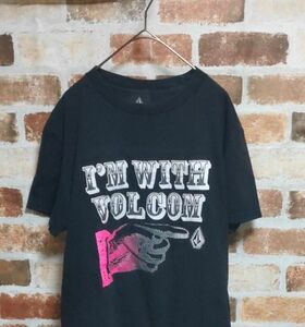 VOLCOM ボルコム"i'm with volcom" プリントTシャツ ブランド古着 ブラック サイズMバックワンポイントロゴ