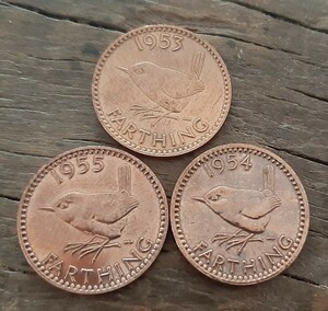 3個 イギリス 1953/4/5年 エリザベス女王ファジング 英国コイン 美品です 本物 アンチークヴィンテージエリザベス女王ブリティッシュ本物