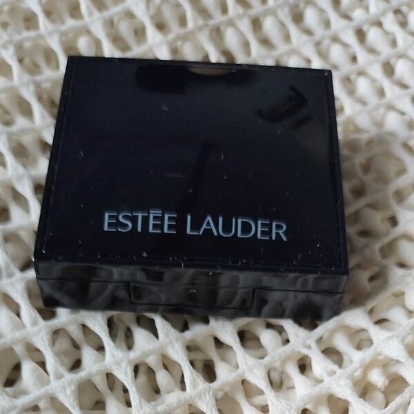 ESTEE LAUDER エスティ ローダーピュア カラー エンヴィ アイシャドウ# 27ストロングカレントマット