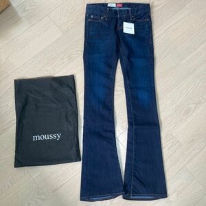 新品 MOUSSY マウジー デニム 23インチ タグ付き 濃紺 ローライズ デニムパンツ スキニー