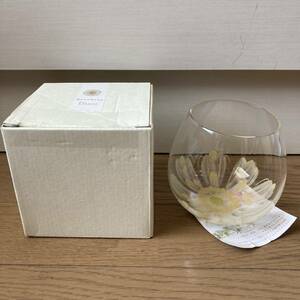 【未使用】BENEDIRE Fleurir フルリール ゆらゆらグラス ホワイト コップ 花 送料520円