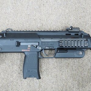 状態良好 現状品 東京マルイ 電動ガン MP7A1 ヘッケラー＆コック マシンガン 日本製 未使用50連スペアマガジン3個付 対象年齢18歳以上の画像3