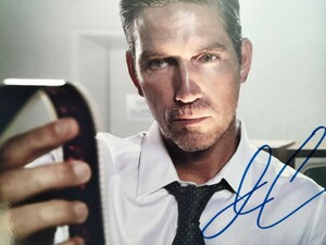 ジム・カヴィーゼル直筆サイン入り超大型写真…Jim Caviezel…パーソン・オブ・インタレスト…17