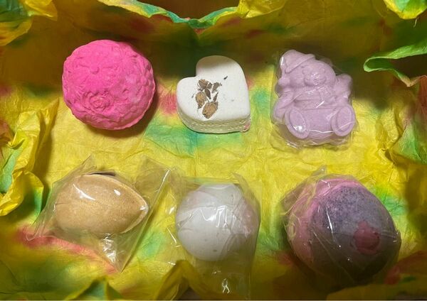 LUSH バスボム③