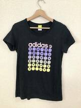 adidas アディダス　ロゴプリントTシャツ　半袖Tシャツ　カットソー　レディース　ブラック　スポーツウェア　トレーニング　古着_画像1