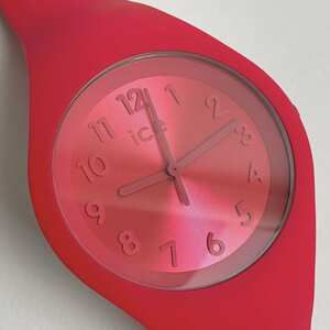 [美品 箱付属品なし] アイスウォッチ 腕時計 ice watch colour Lipstick スモール 017916 レッド
