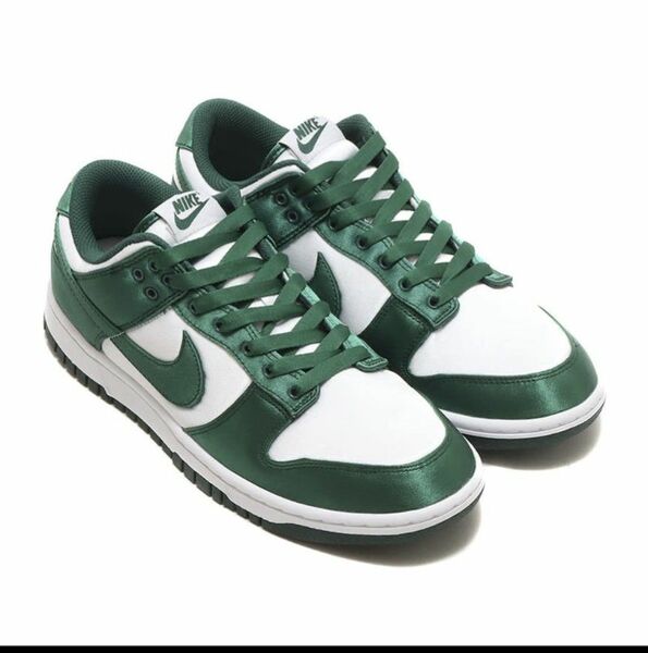 NIKE W DUNK LOW WHITE/TEAM GREEN　ナイキダンクロー