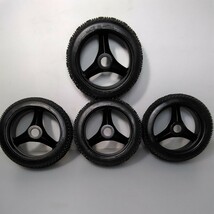 【新古】MRE取扱い★パイレーツRS改★Graupner racing IMPULS 3000★タイヤホイールセット★ハブ径17mm★接着済み★1レースのみ★即日発送_画像2