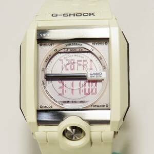 稼働品 美品 CASIO G-SHOCK カシオ ジーショック 腕時計 G-8100 白 ホワイト