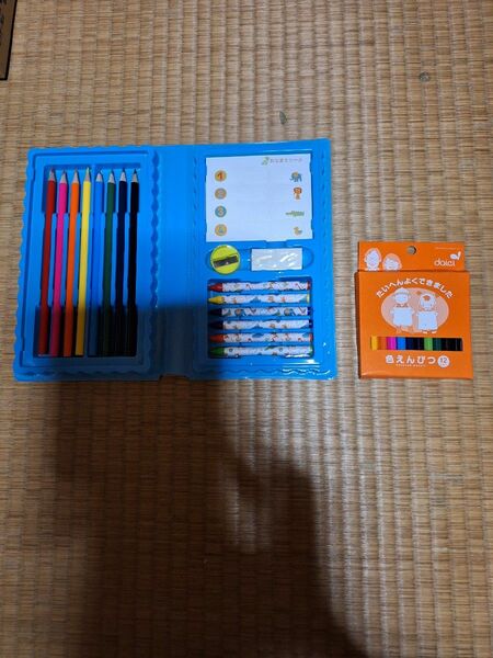 色鉛筆とクレヨンのセット　12色ミニ色鉛筆と色鉛筆のセット