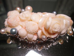 【江月】SILVER 美しい銀彫金本真珠飾り本珊瑚薔薇と菊花彫刻のペンダントトップ 31,47g 