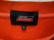 全国送料無料 ディッキーズ Dickies 美濃屋製 メンズ 半袖 赤色 右裾にBIGプリントオーバーサイズ仕様のTシャツ Lサイズ_画像2