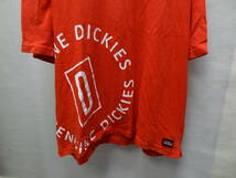 全国送料無料 ディッキーズ Dickies 美濃屋製 メンズ 半袖 赤色 右裾にBIGプリントオーバーサイズ仕様のTシャツ Lサイズ_画像4
