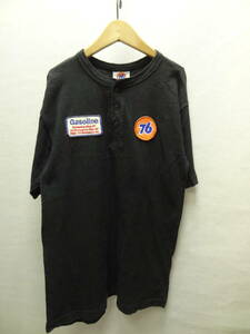 全国送料無料 ユノカル 76 OIL Lubricants メンズ ワッペン＆バックプリント ヘンリーネック 半袖 黒色 Tシャツ M