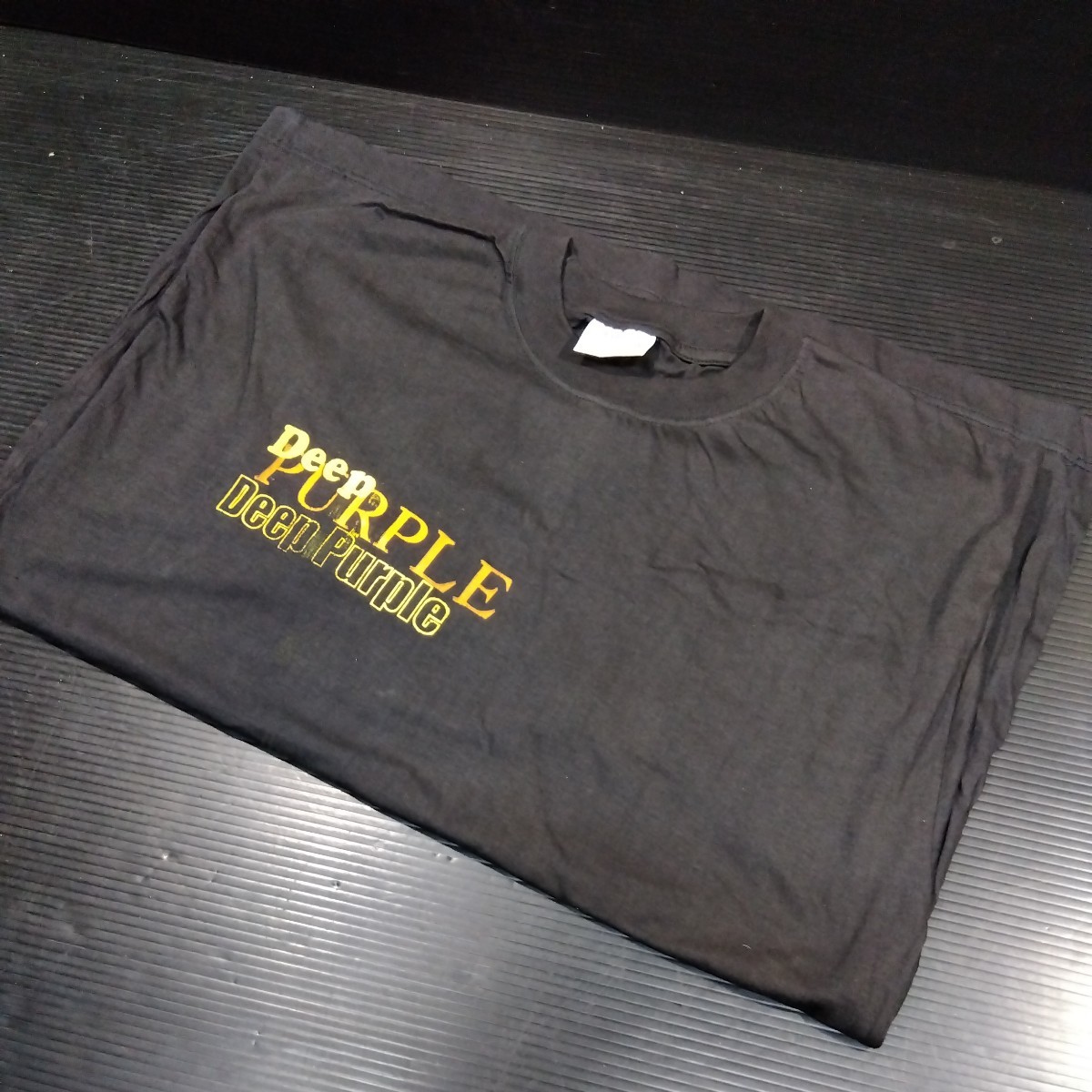 ヤフオク! -「(ツアーtシャツ)ディープ・パープル」(音楽) の落札相場