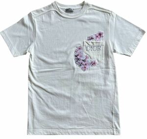 【美品】DIOR ディオール×空山基【933J611A0554】ロゴポケットプリント 桜刺繍 Tシャツサイズ：XS ホワイト