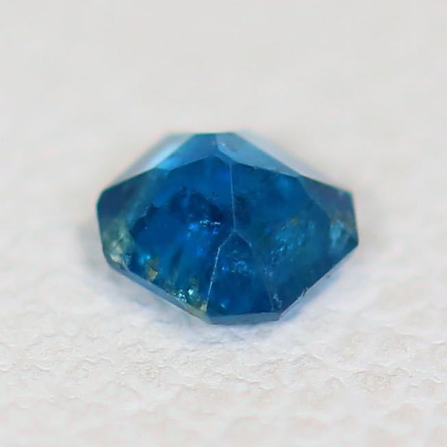天然ユークレース』0.11ct ジンバブエ産 ルース 宝石【3542-12