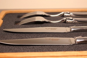 *LAGUIOLE EN AUBRAClagi all * Anne *o black shining silver * knife & Fork set *