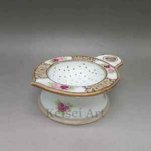  Old Noritake flower writing tea strainer U5595