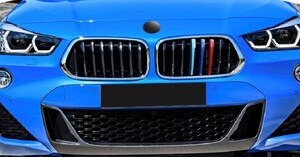 スポーティ全開♪ BMW Mカラー グリル フィン カバー ストライプ モール X2 F39 sDrive xDrive 18i 18d 20i MスポーツX